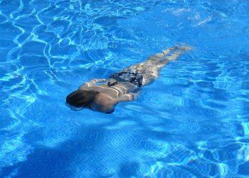 Temperatur im Pool (Tipps) | Schwimmbad & Swimmingpool temperieren