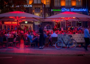 Heizstrahler in Schwarz | Heizpilz & Terrassenheizer kaufen