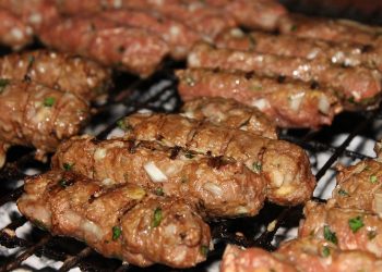 Grillkamin aus Edelstahl | Außenkamin & Gartenkamin in Stahl