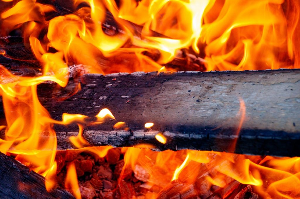 Feuer Flamme Hitze Glut Holz