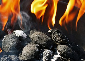 Feuerschale mit Sitzgelegenheit für Garten | Bank & Sitzecke