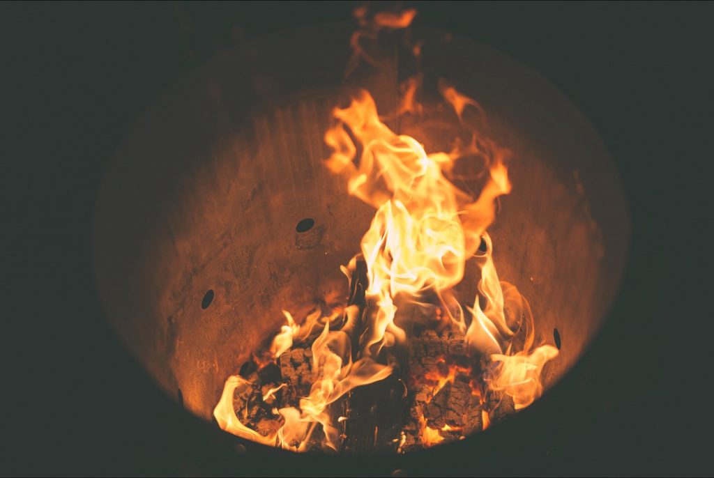 Feuer Flammen Hitze Wärme Feuerstelle