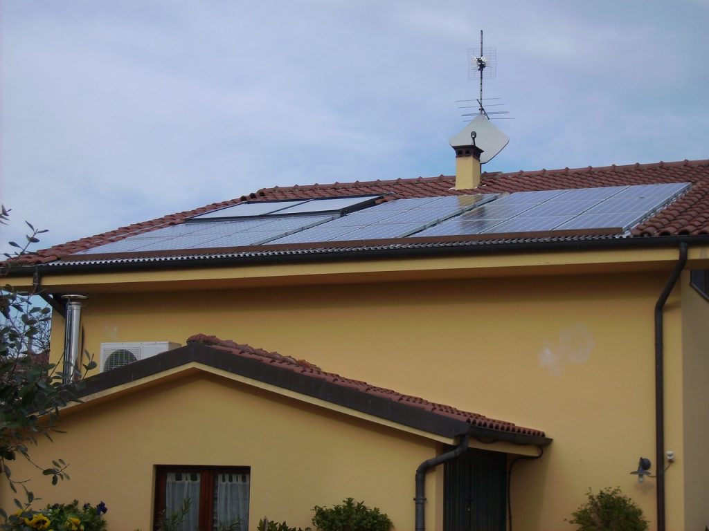 Solarenergie Solarplatte Dach Solarthermie