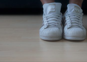 Laminat auf Fußbodenheizung verlegen (Tipps) | Laminatboden