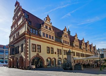 Fußbodenheizung im Altbau ohne Dämmung sinnvoll? | Tipps